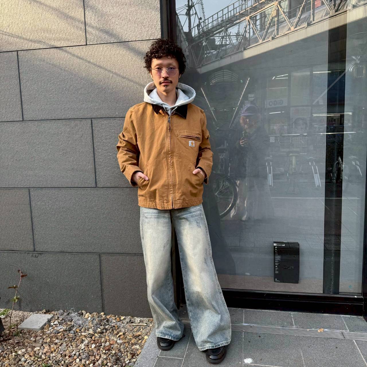 カーハート入荷