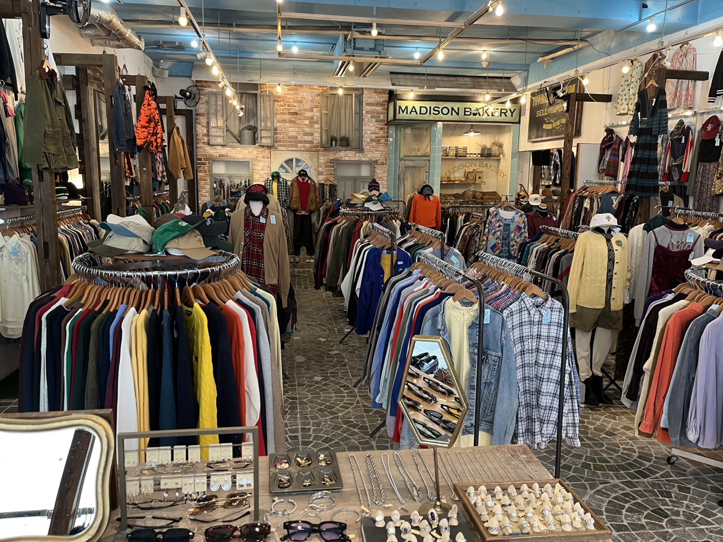 フロリダ下北沢店 店舗外観2