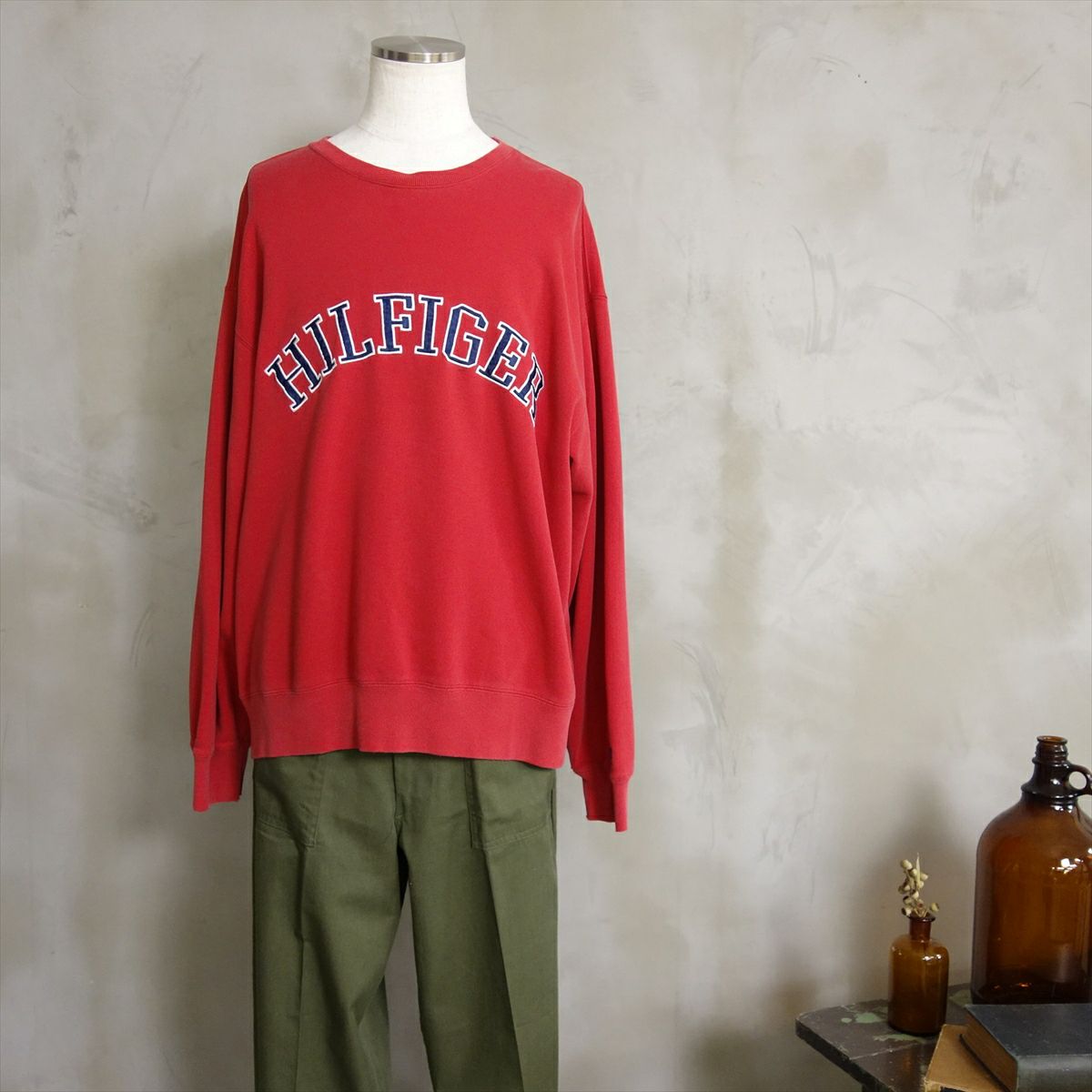 トミーヒルフィガーのスウェット