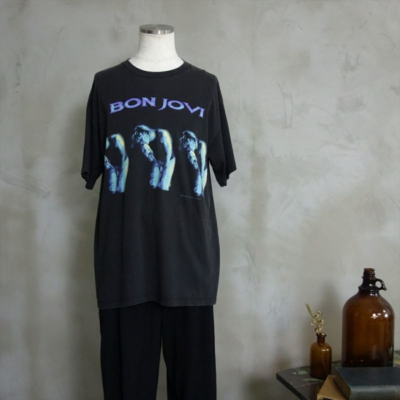 90S ボンジョビ　 BON JOVI ワールドツアー　バンドT　古着   XL 楽天市場】古着 BON JOVI ボンジョヴィ バンドTシャツ バンT
