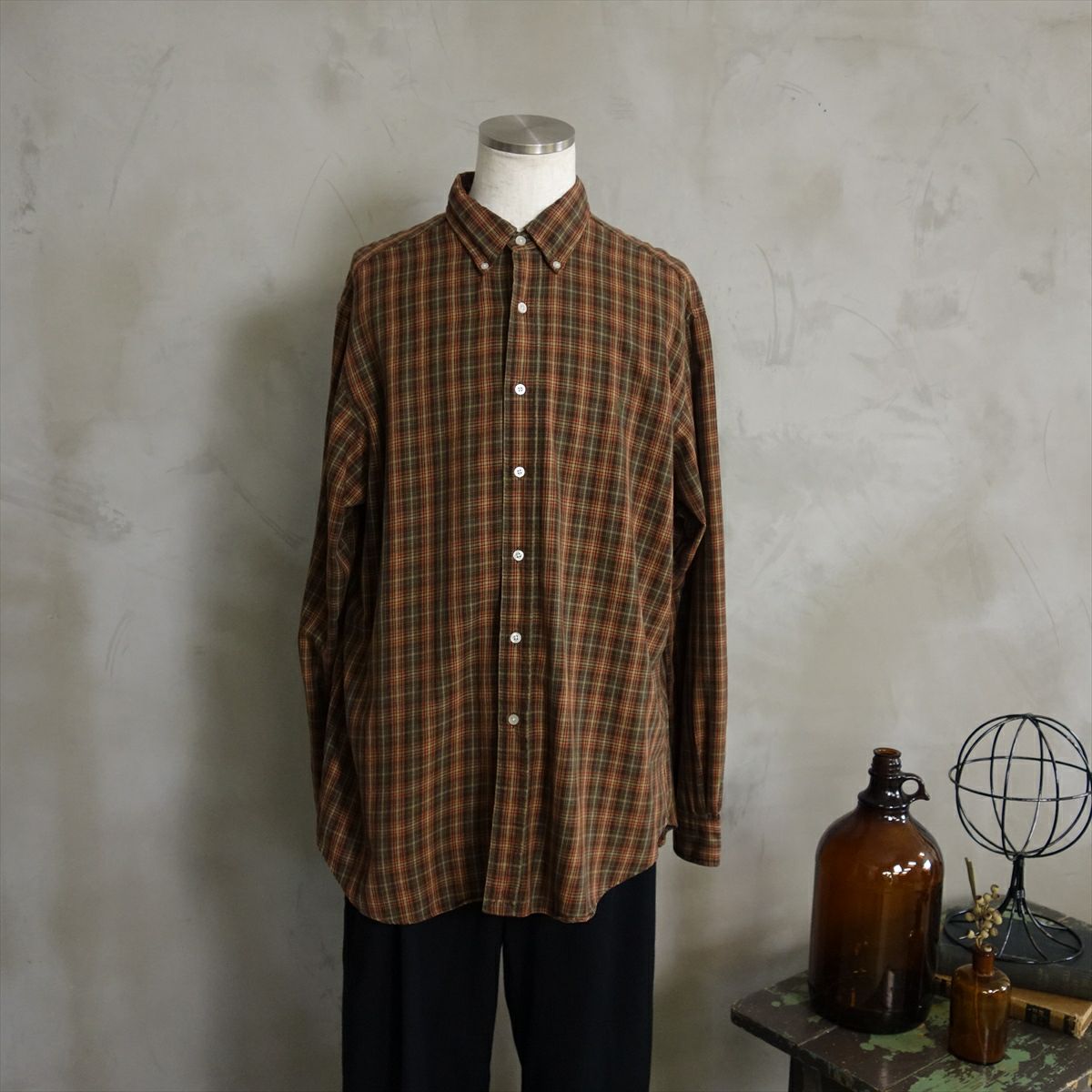 古着のラルフローレンのシャツ