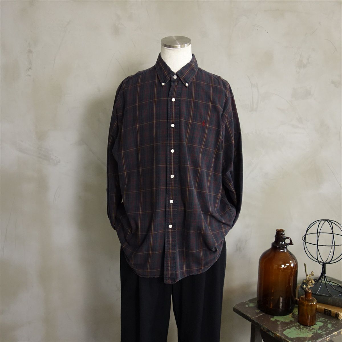 古着のラルフローレンのシャツ