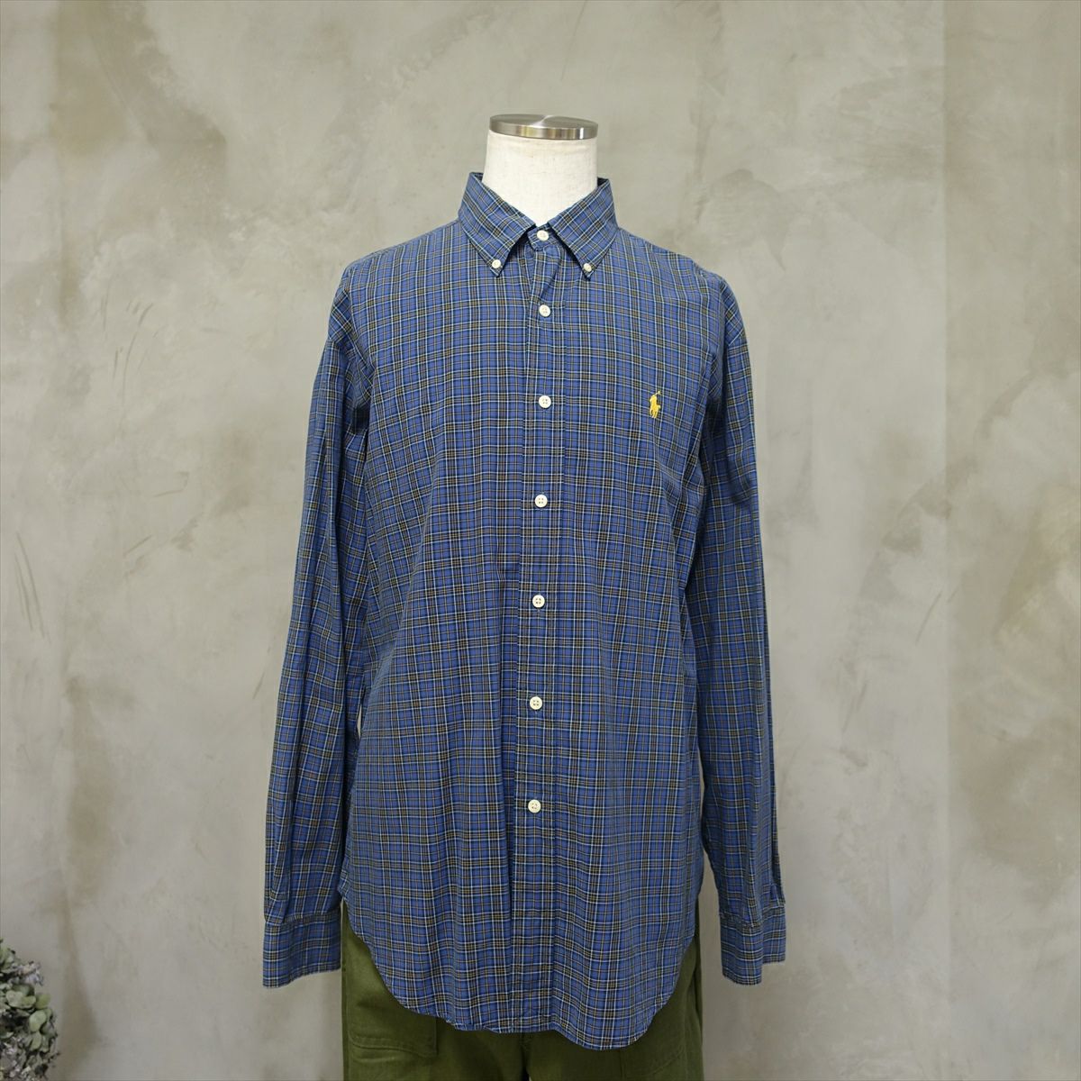 古着のラルフローレンのシャツ