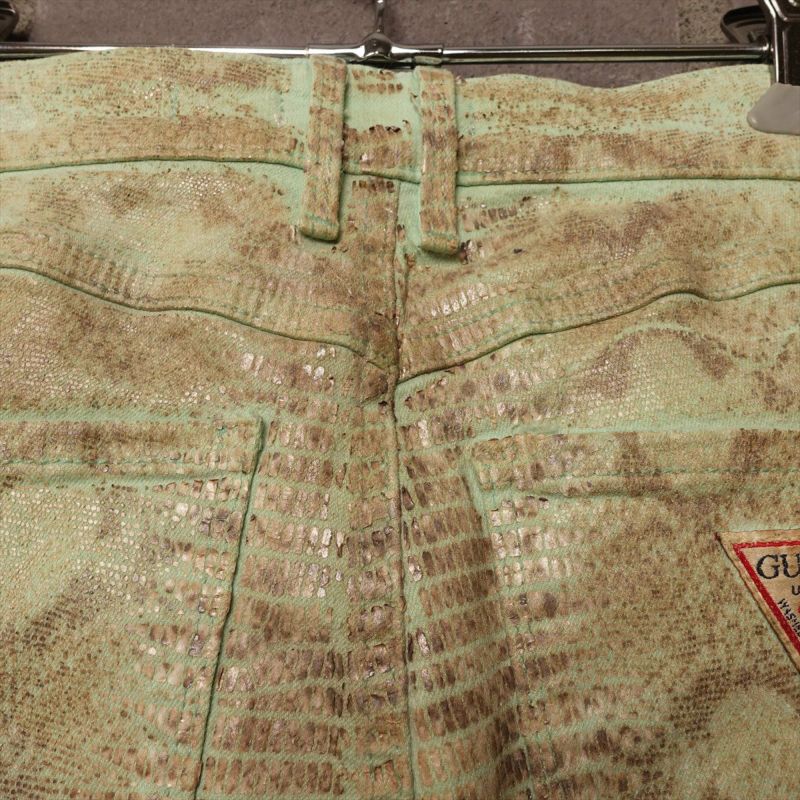 Guess python パイソン柄 フレアパンツ古着vintage Guess python パイソン柄 フレアパンツ古着vintage - メルカリ