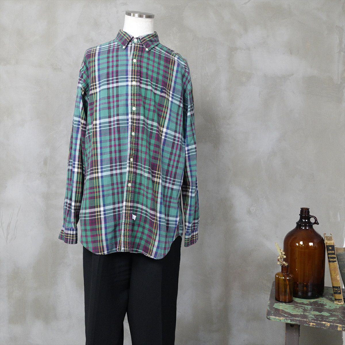 古着のラルフローレンのシャツ