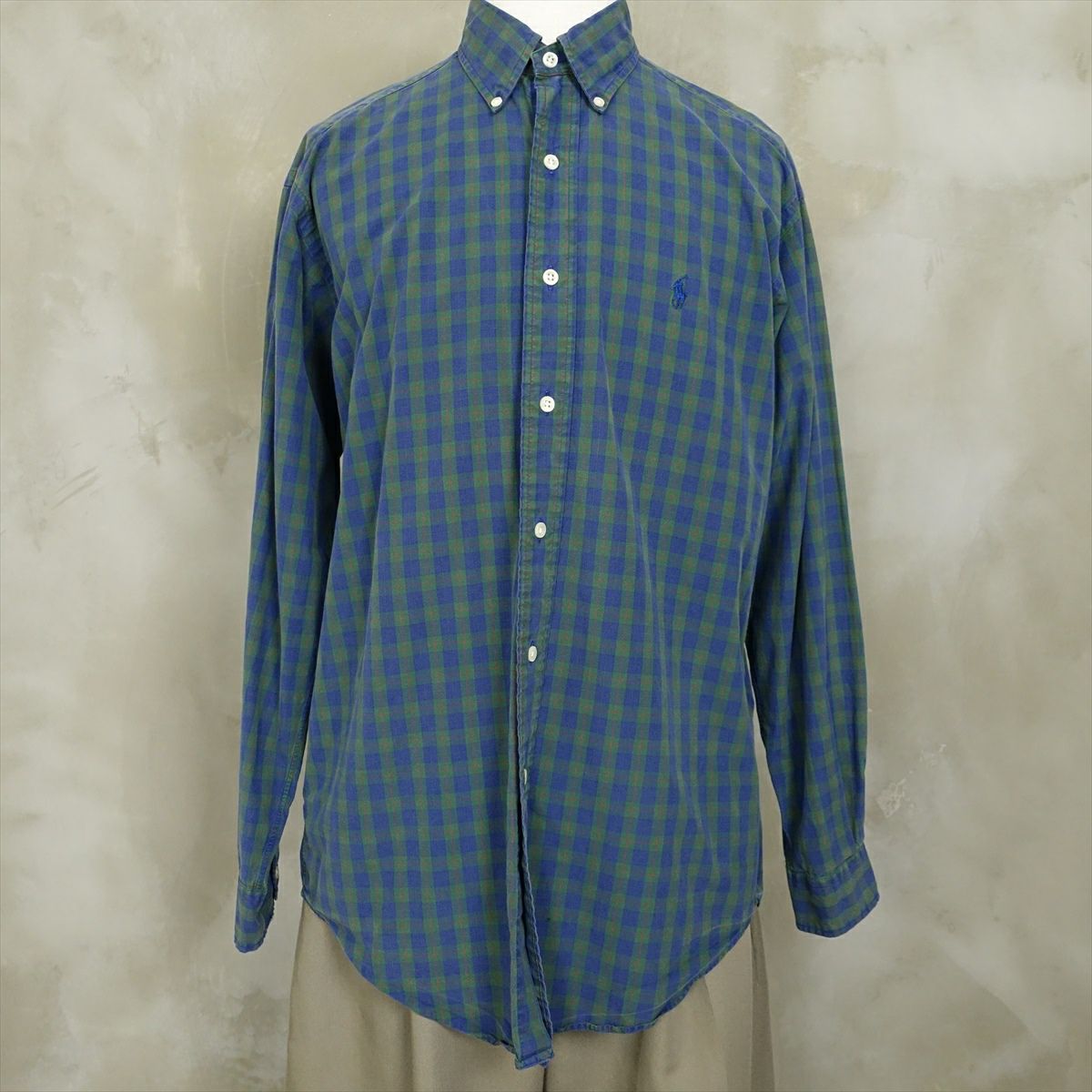 古着のラルフローレンのシャツ