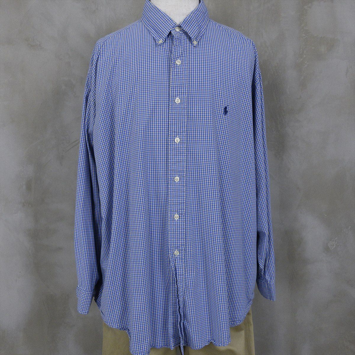 古着のラルフローレンのシャツ