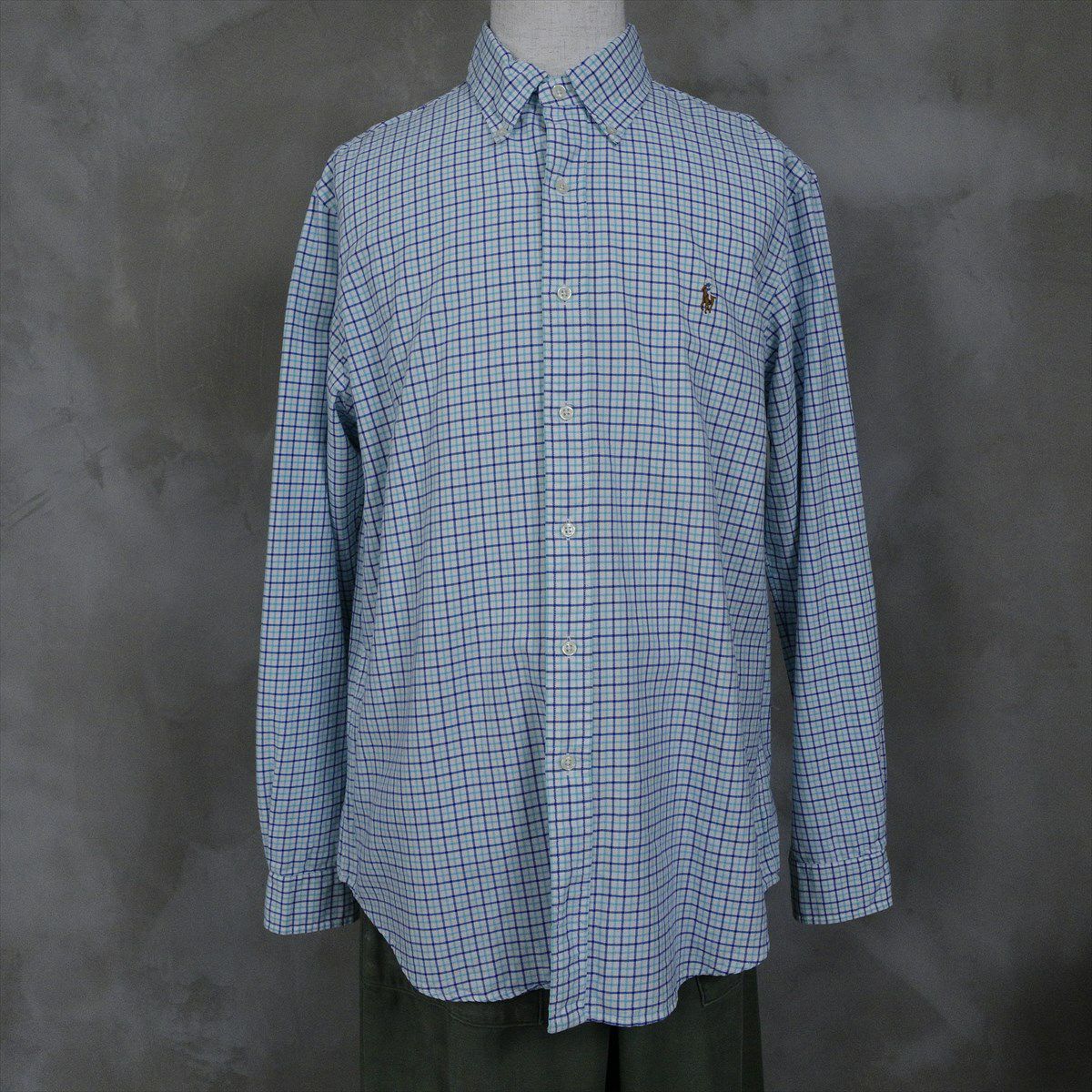 古着のラルフローレンのシャツ