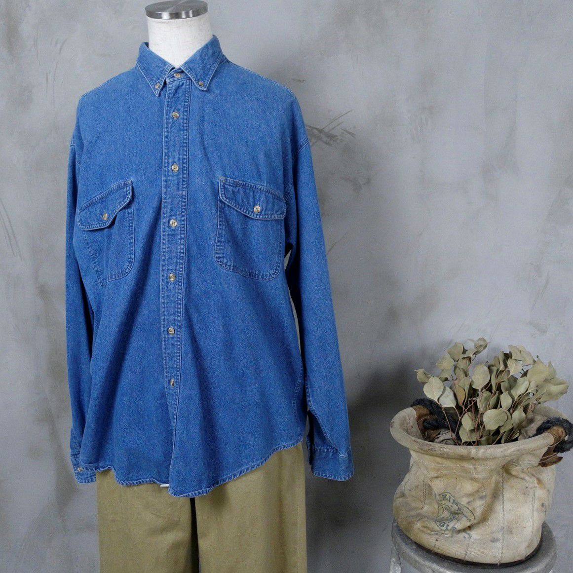 エディーバウアーのデニムシャツ