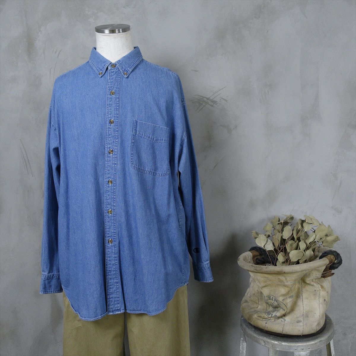 チャンピオンのデニムシャツ