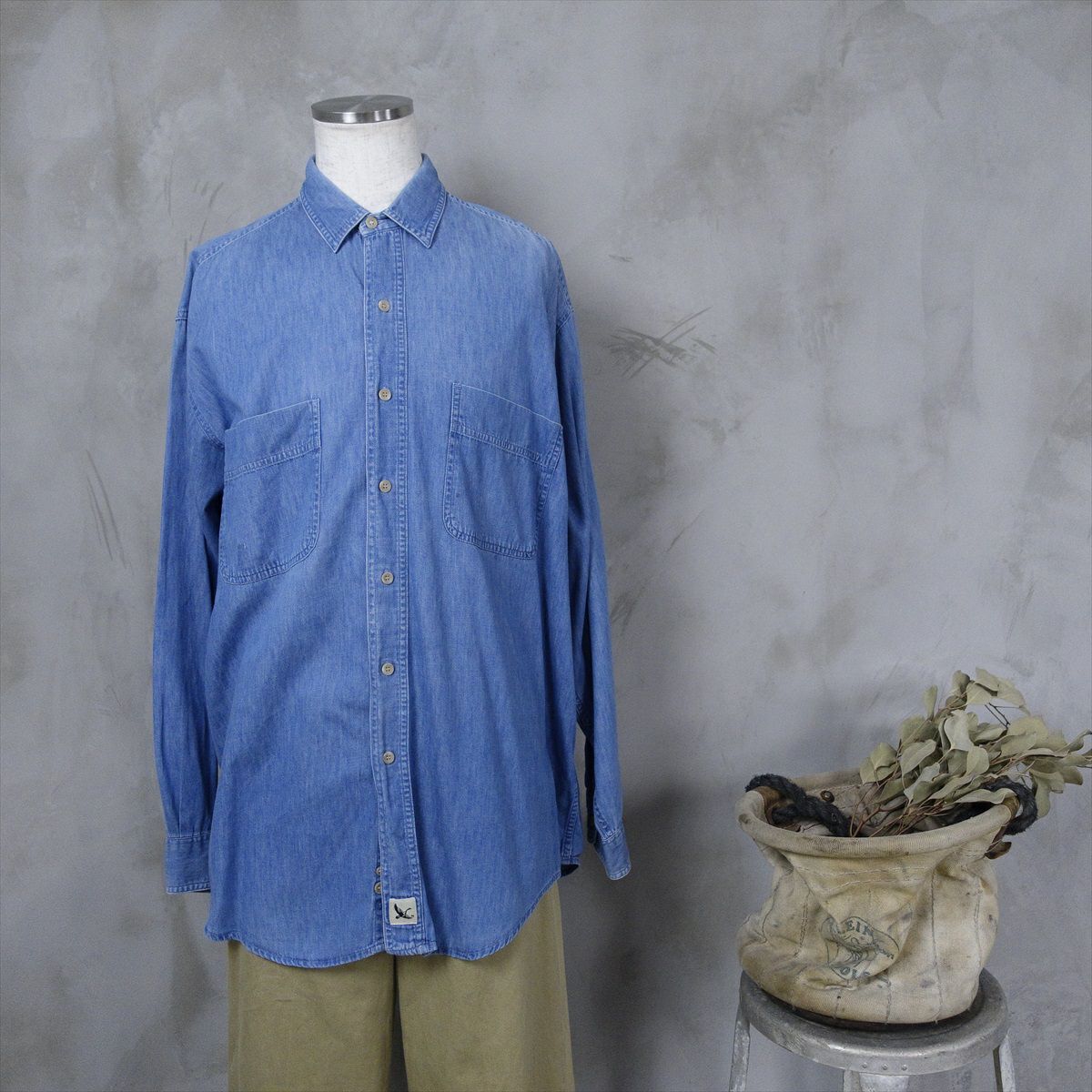 エディーバウアーのデニムシャツ