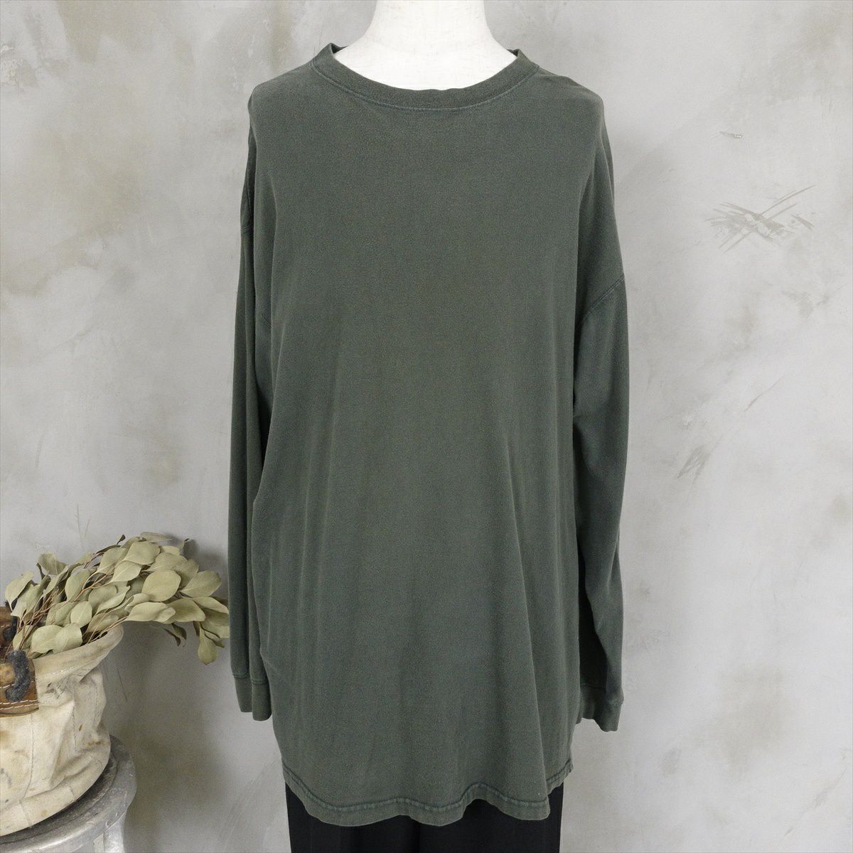 エディーバウアーのロングTシャツ