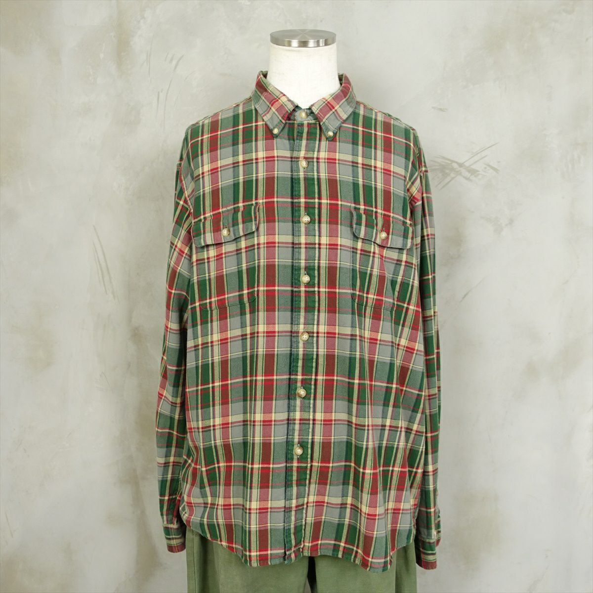 古着のラルフローレンのシャツ