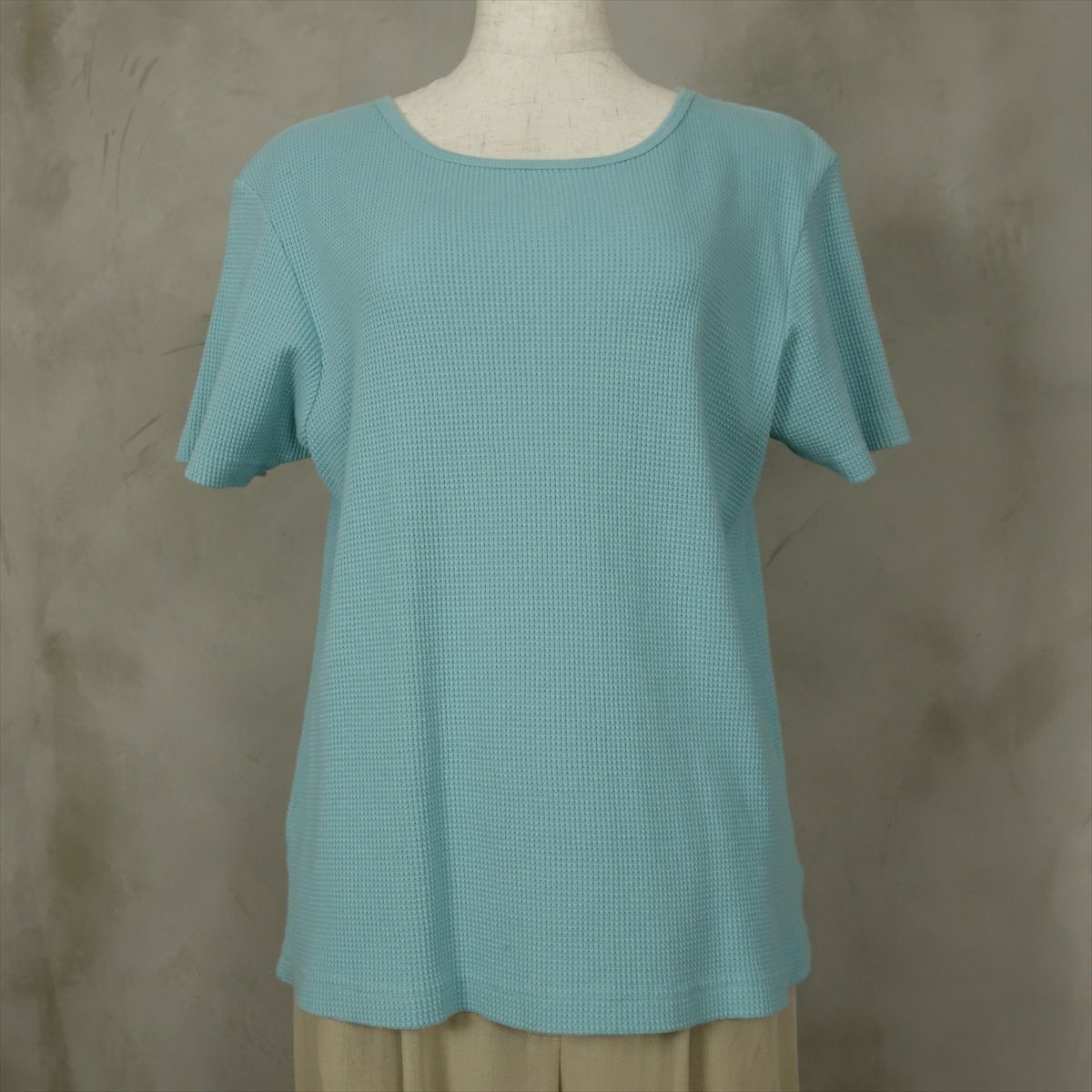 エディーバウアーのTシャツ