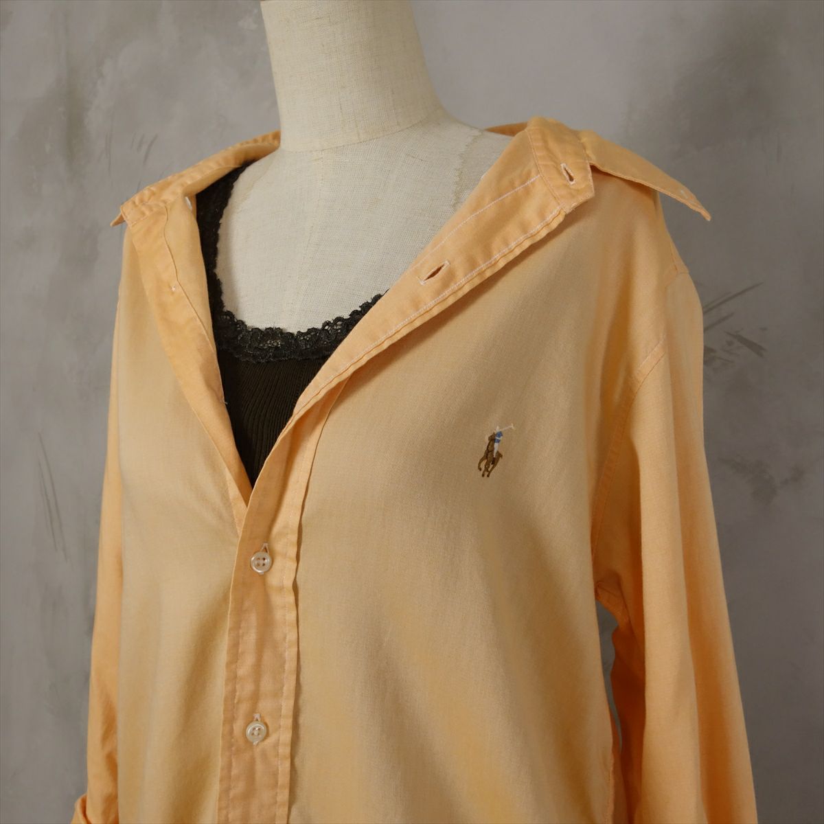古着のラルフローレンのシャツ