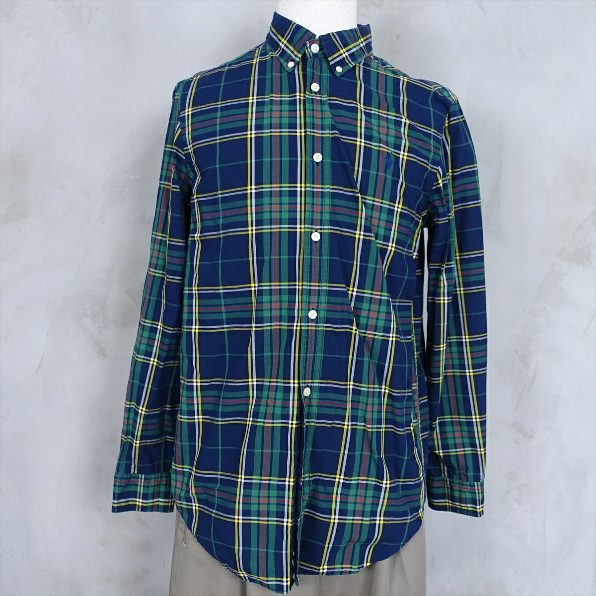 古着のラルフローレンのシャツ