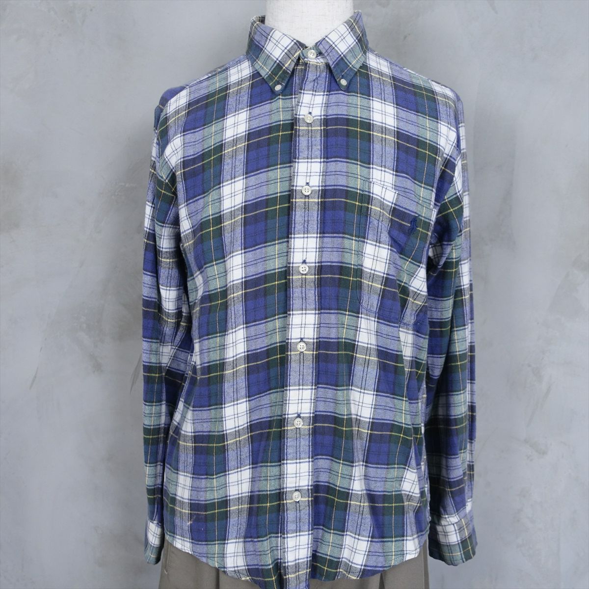 古着のラルフローレンのシャツ