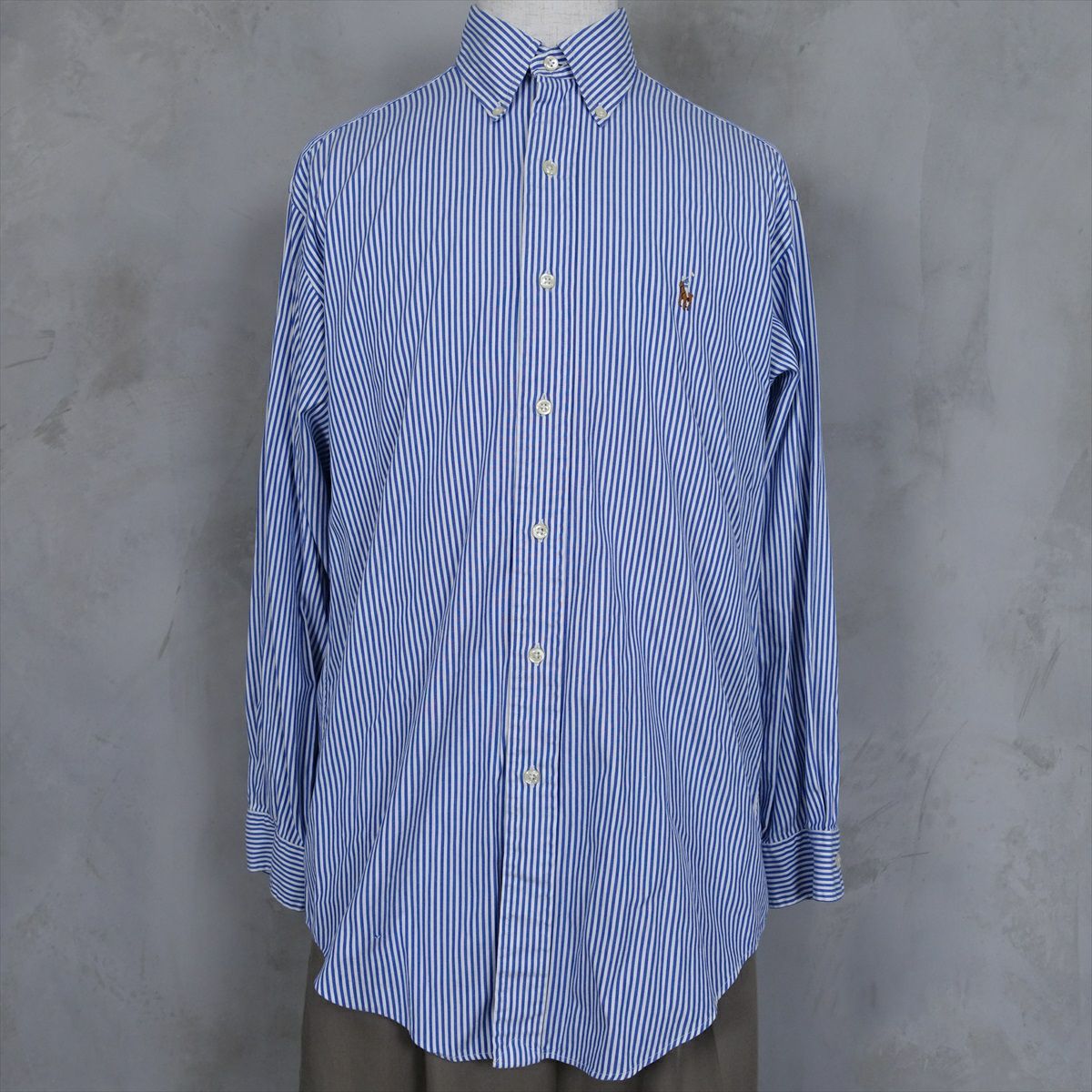 古着のラルフローレンのシャツ