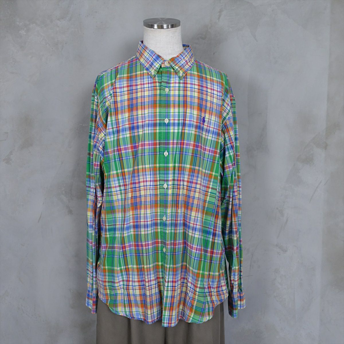 古着のラルフローレンのシャツ