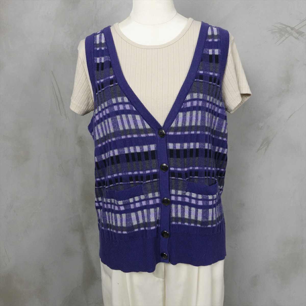 トミーヒルフィガーのセーター