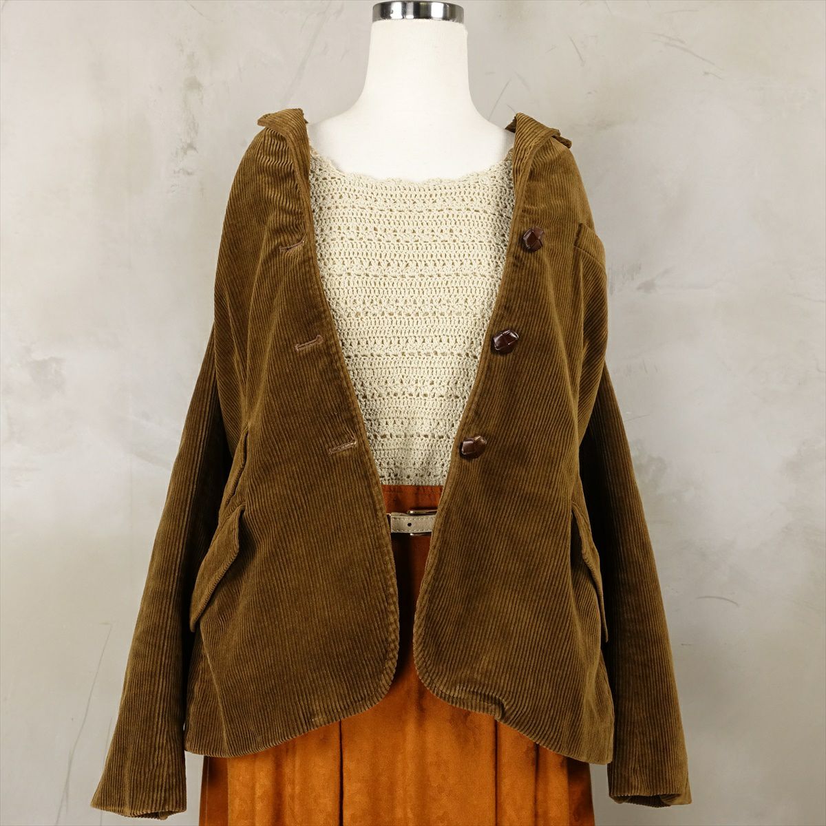 古着のラルフローレンのコーデュロイジャケット