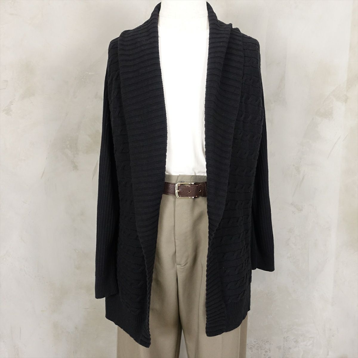 トミーヒルフィガーのシャツ