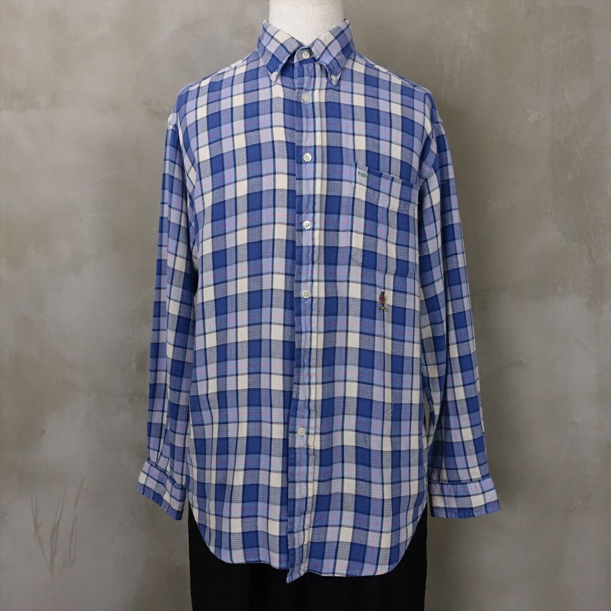 トミーヒルフィガーの長袖シャツ