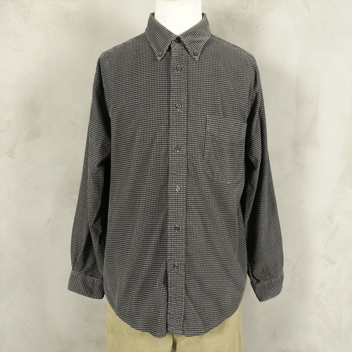 エディーバウアーのコーデュロイシャツ