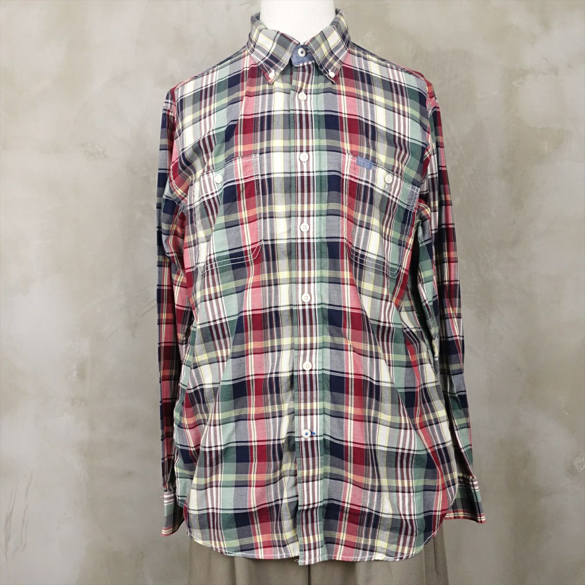 トミーヒルフィガーの長袖シャツ