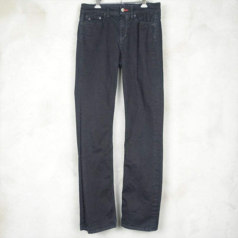 トミーヒルフィガーのデニムパンツ