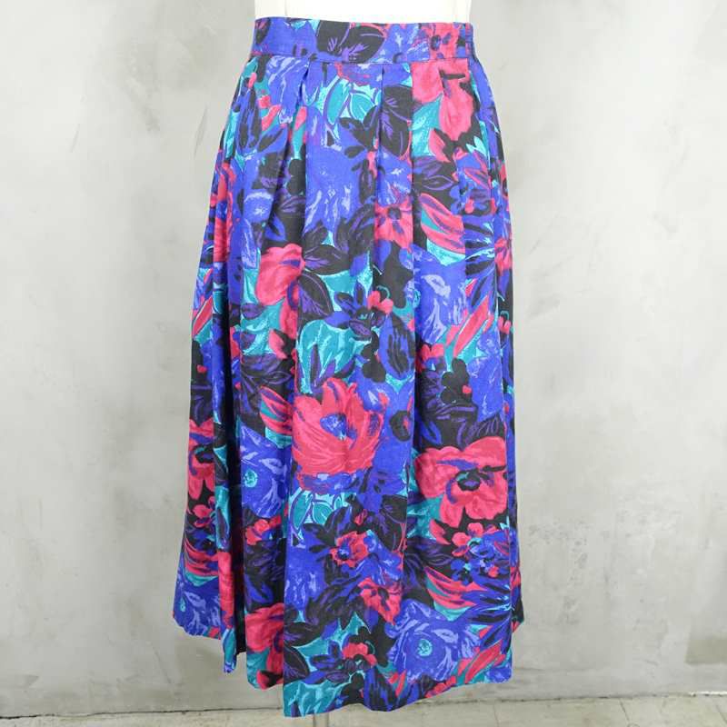 古着の花柄スカート