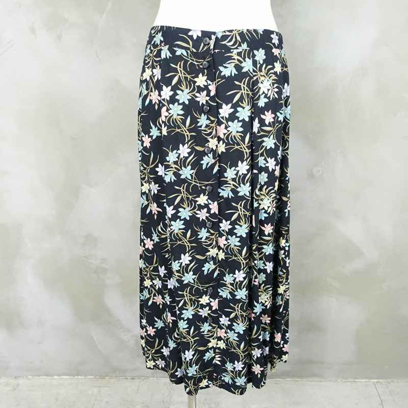 古着の柄スカート