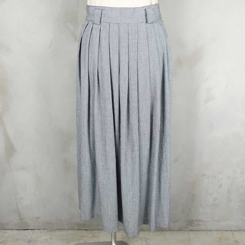 古着の柄スカート