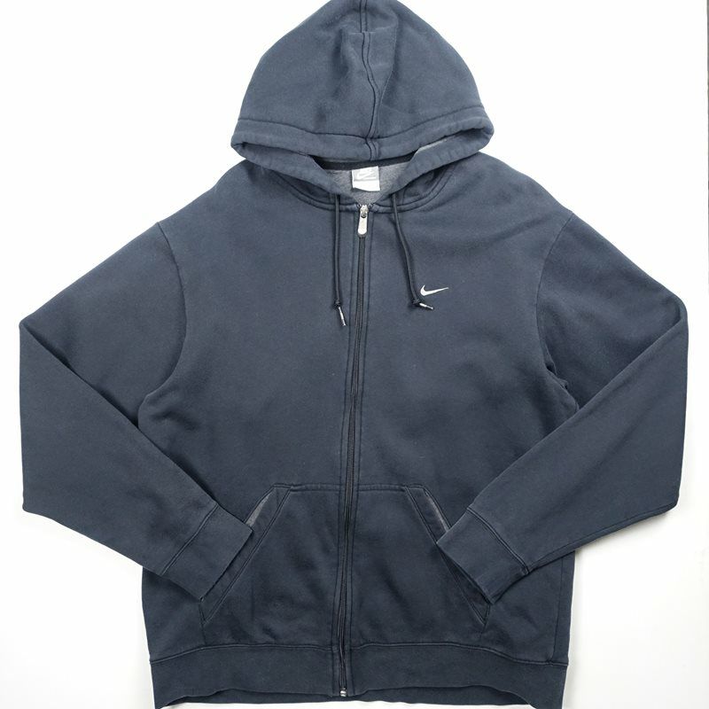 古着のナイキフルジップパーカー