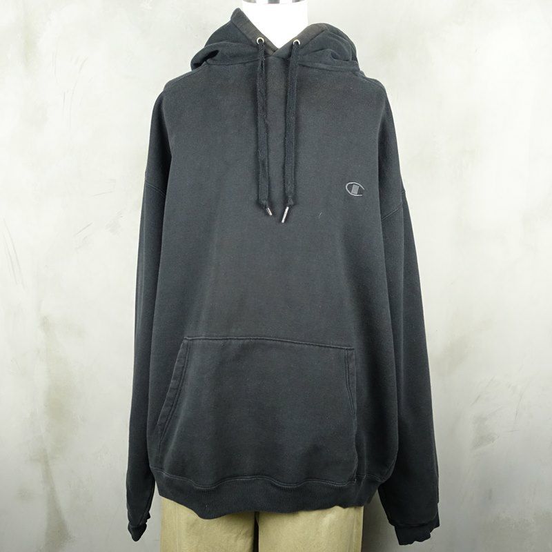 古着のチャンピオンスウェットパーカー