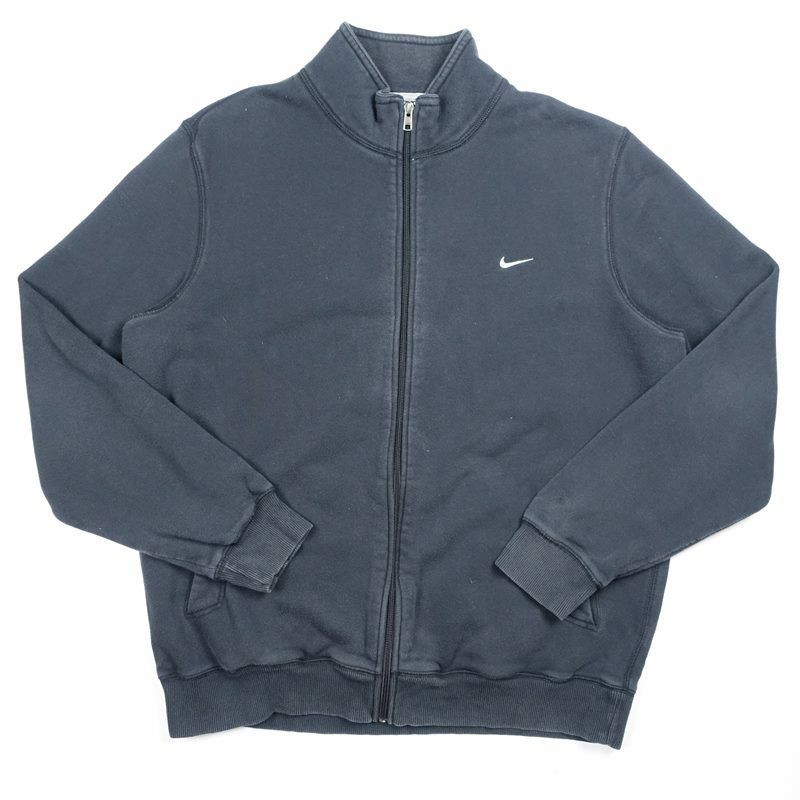 古着のナイキフルジップパーカー