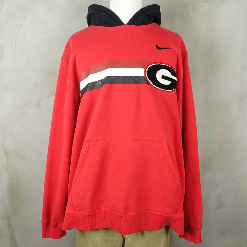 古着のナイキスウェットパーカー