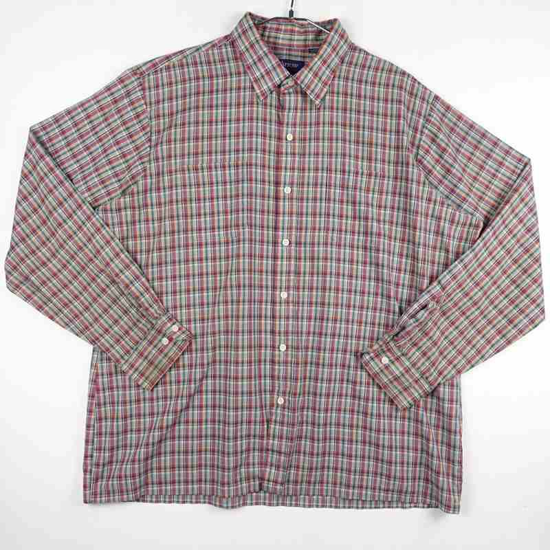 古着の長袖チェックシャツ