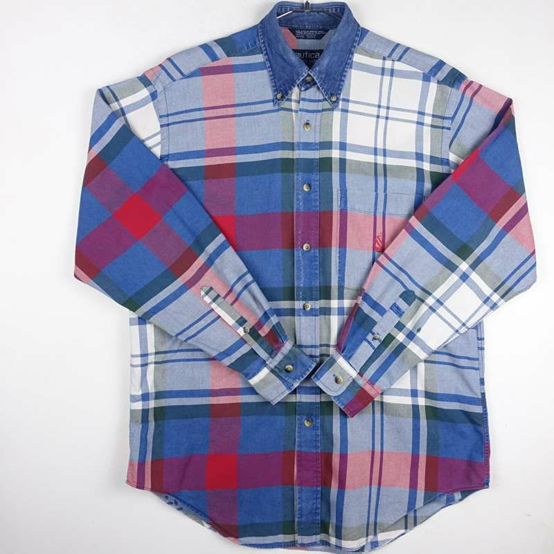 古着のチェック長袖シャツ