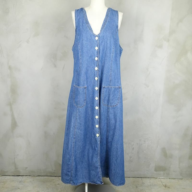 古着のワンピース