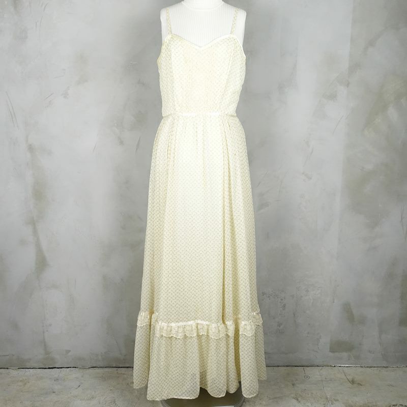 古着のワンピース