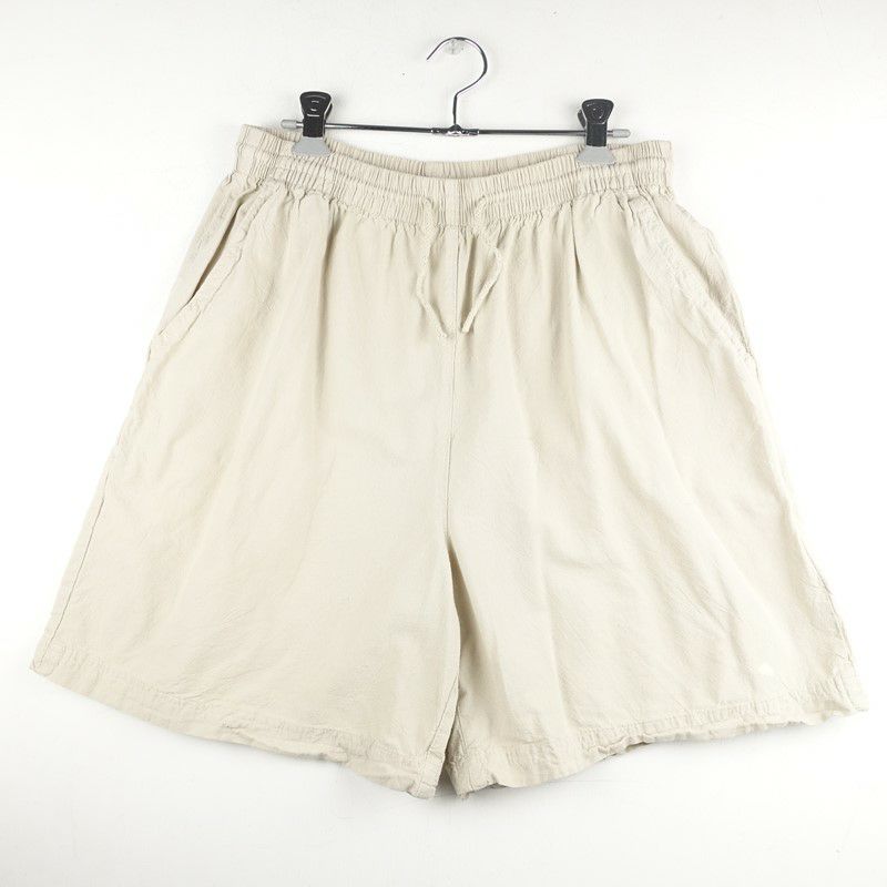 古着のショートパンツ