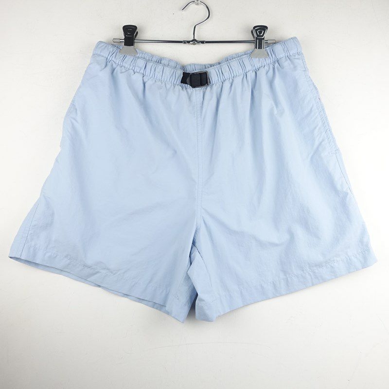 古着のショートパンツ
