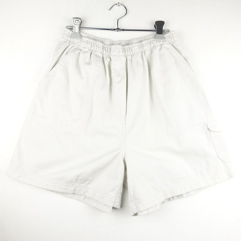 古着のショートパンツ