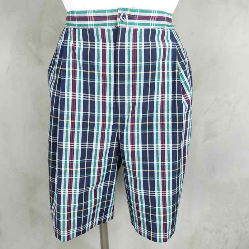 古着のショートパンツ