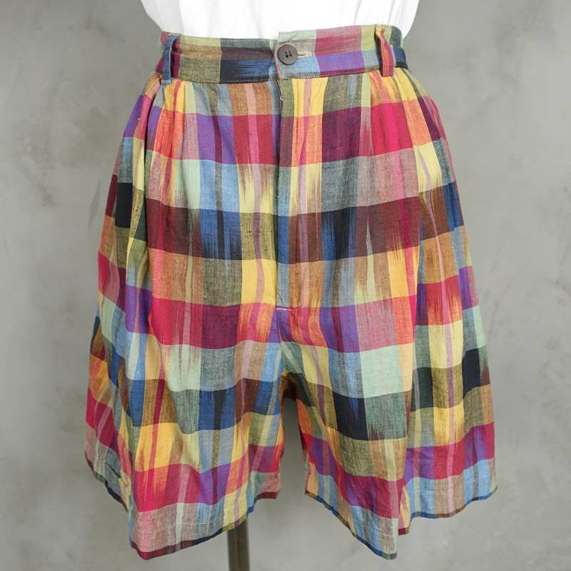 古着のショートパンツ