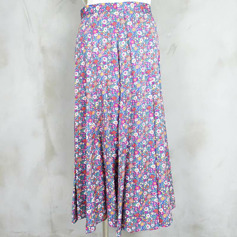 古着のスカート