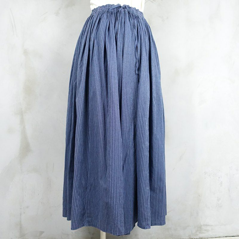 古着のスカート