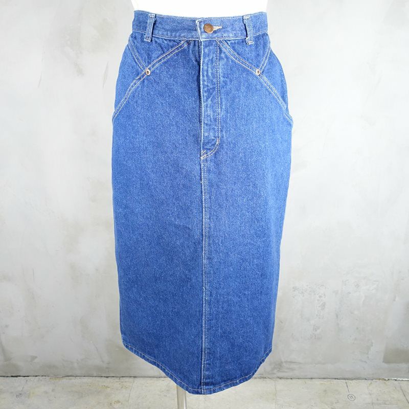 古着のデニムスカート
