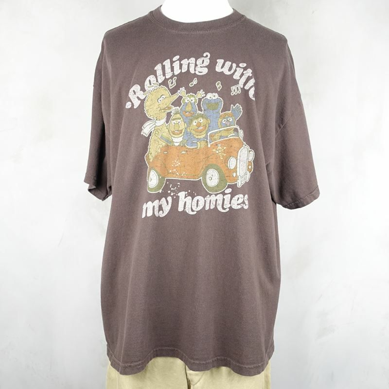 古着のキャラクタープリントTシャツ